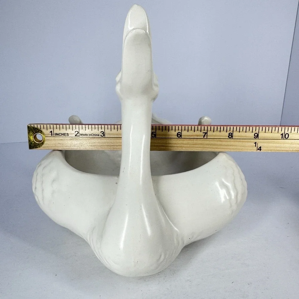 Hull USA Swan Planter White Ceramic‎ Bird Vase Mid Century Hollywood Regency